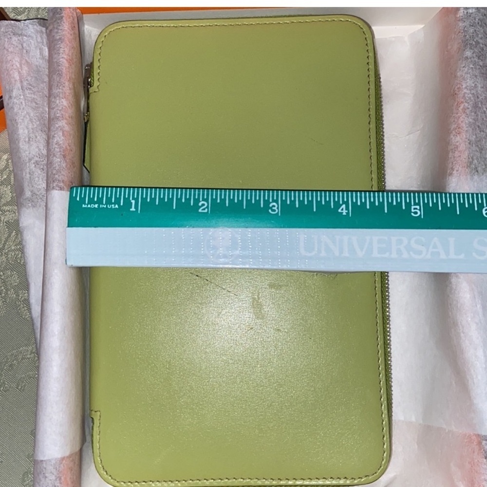 authentic Hermes agenda /planner/ calendar/wallet - Picture 10 of 16